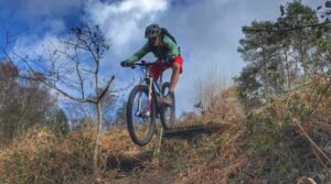 Jumps and drops mtb coaching on the surrey hills